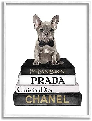 Stupell Iparágak francia Bulldog Pet Fashion Ruházati Bookstack, Design by Amanda Greenwood